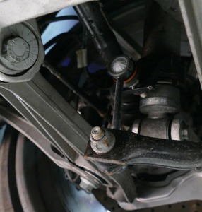 Замена рычагов подвески